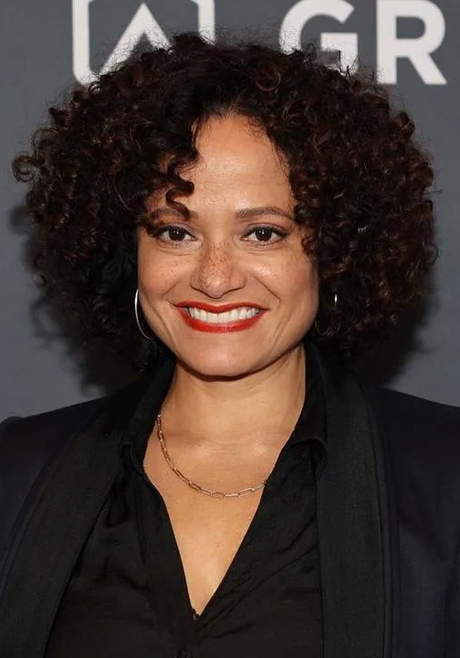 护士长 / 卡拉・埃斯皮诺萨角色图