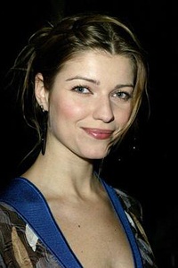 瓦莱丽・索恩角色图