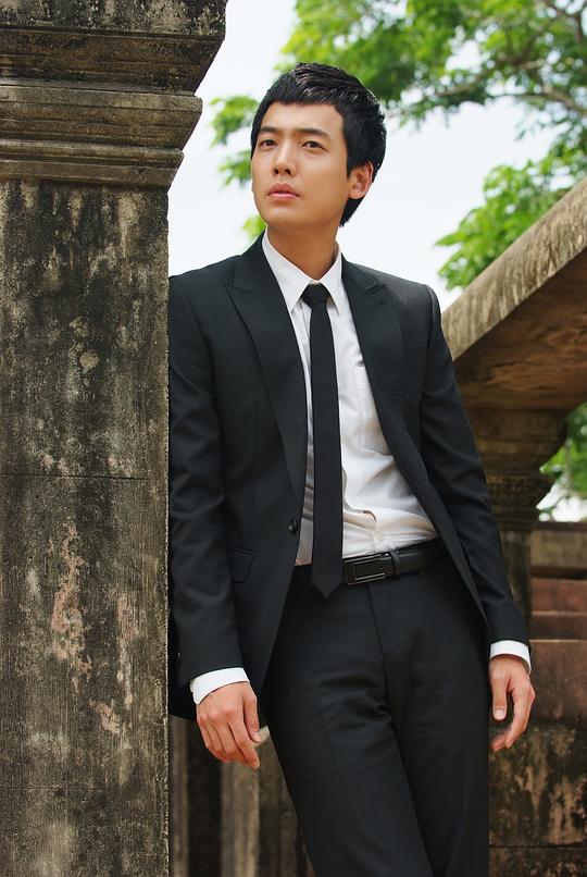 狗和狼的时间 剧照