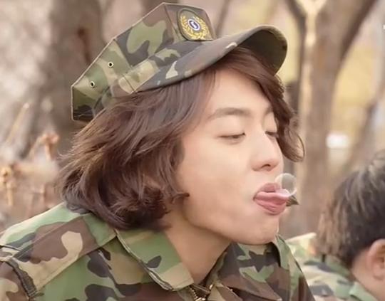 住在清潭洞 剧照