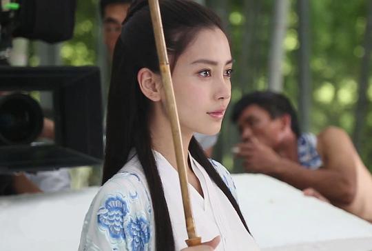 孤芳不自赏 剧照