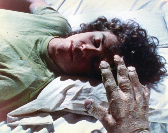 篮子里的恶魔 剧照