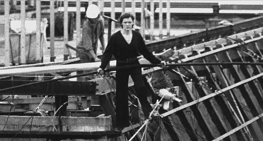 走钢丝的人 剧照