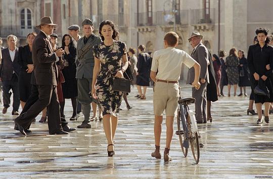 西西里的美丽传说 剧照