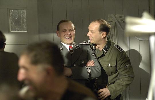 伯纳德行动 剧照