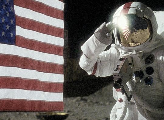 阿波罗18号 剧照