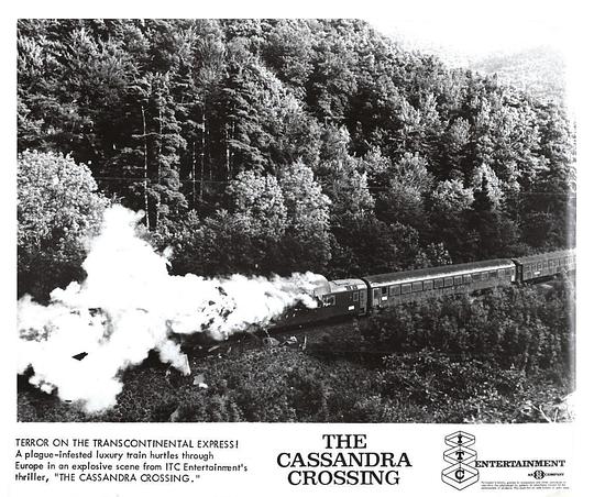 卡桑德拉大桥 剧照