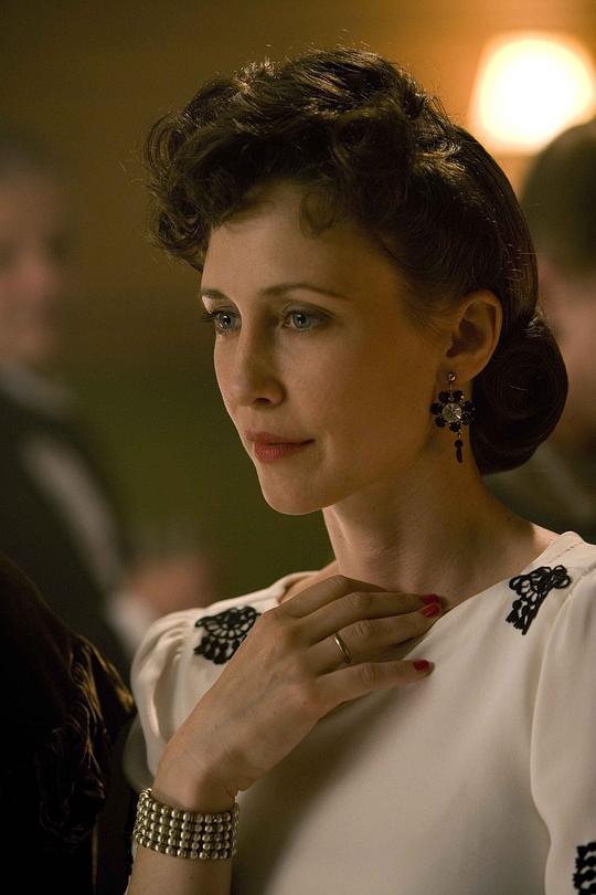 穿条纹睡衣的男孩 剧照