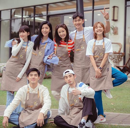 光开门就很忙了 剧照