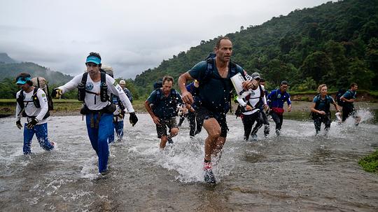 世界上最艰难的比赛：斐济环保挑战赛 剧照