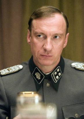 布鲁诺的爸爸角色图