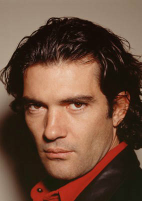 罗伯特·莱德加德角色图