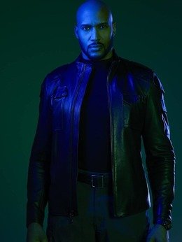 艾尔方索·麦克·麦肯齐角色图