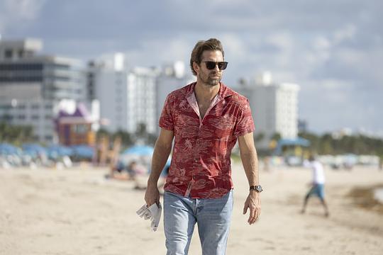 劣探德克尔 剧照