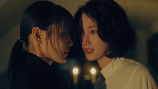 星期三，请让我丈夫拥抱你 剧照